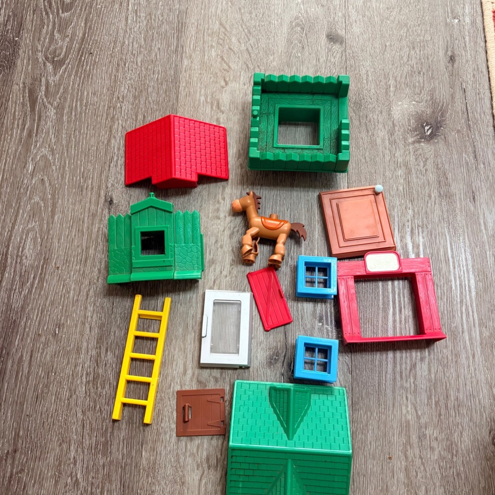 Vintage 2000 Hasbro My Little Pony Celebration Castle Replacement Parts Lot Pony